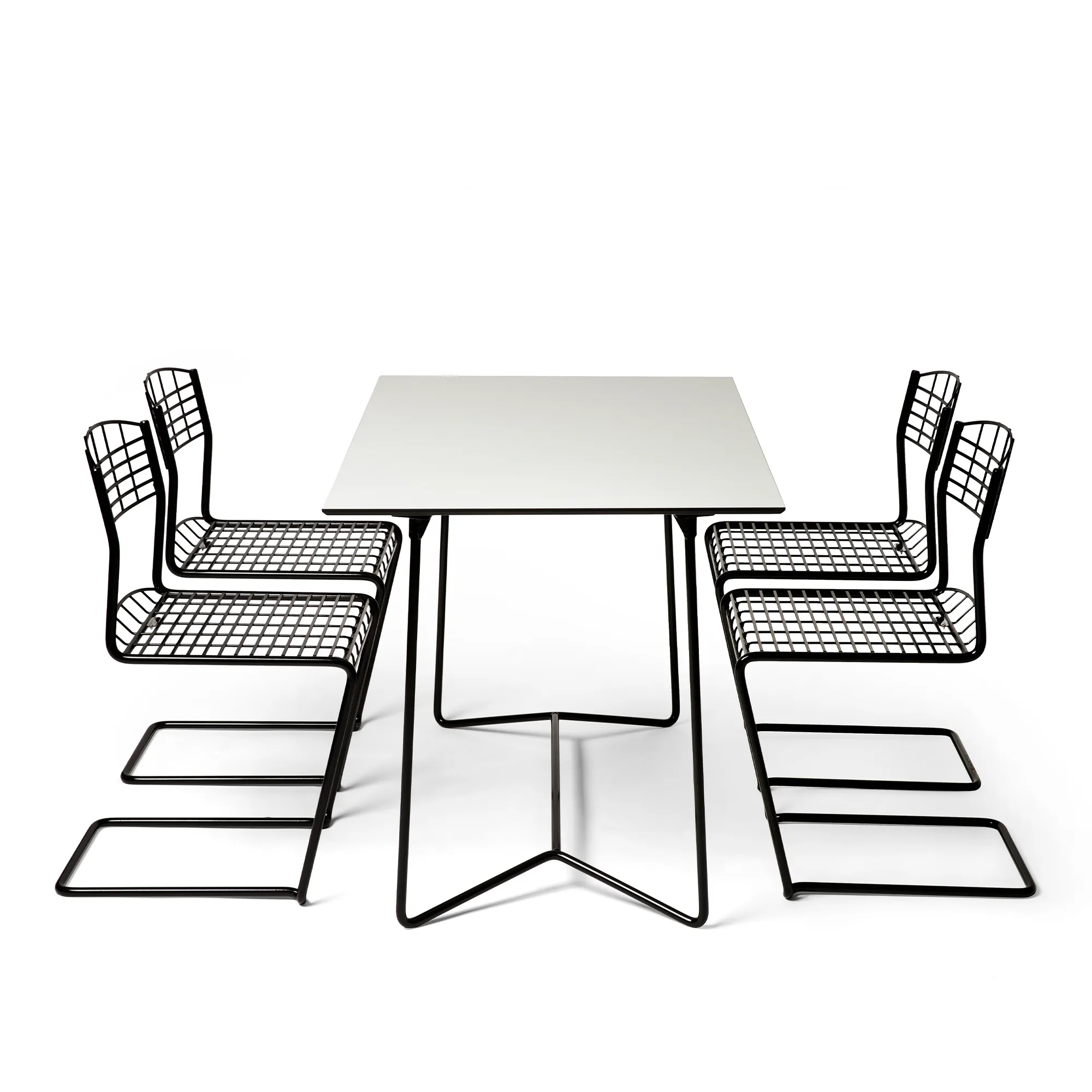 High Tech Matgrupp Bord 110 x 70 cm & 4 Stolar - 1