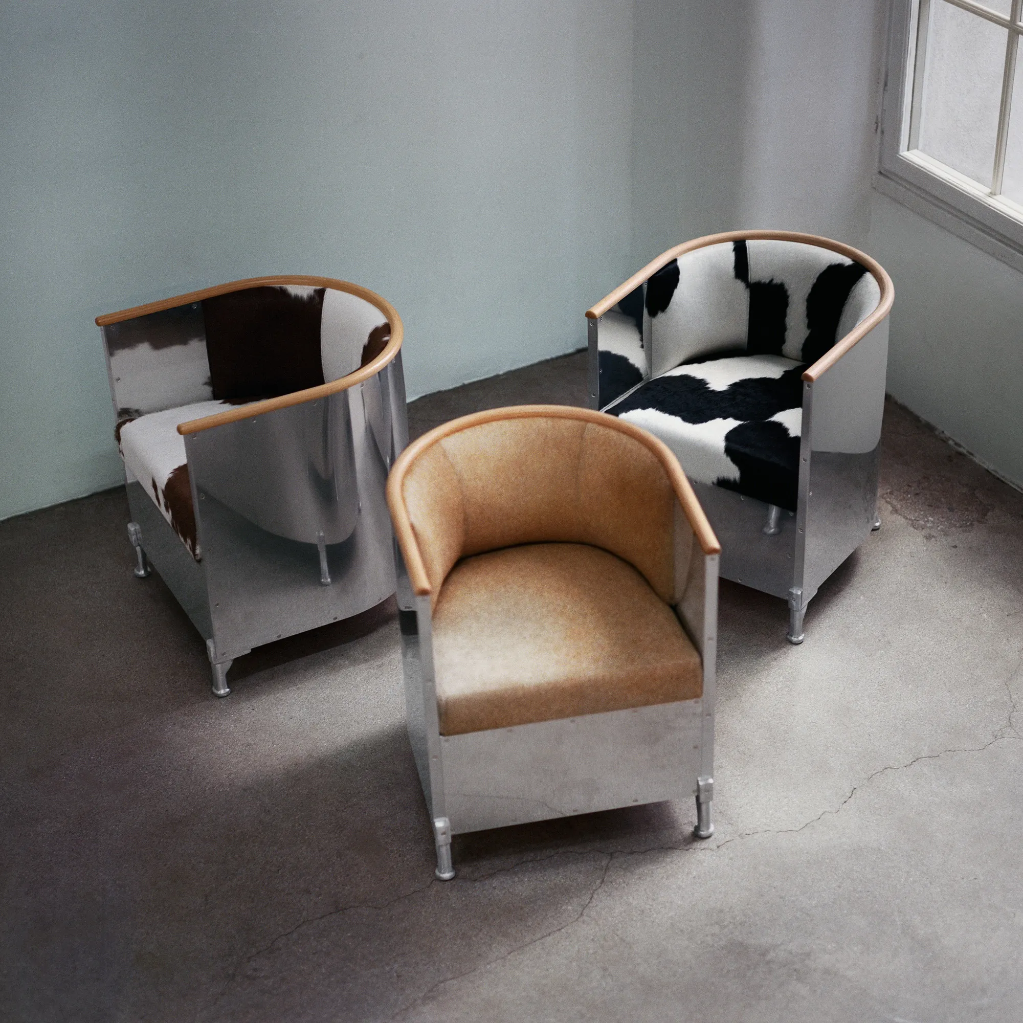 Aluminium Cowhide Exclusive Edition - 10