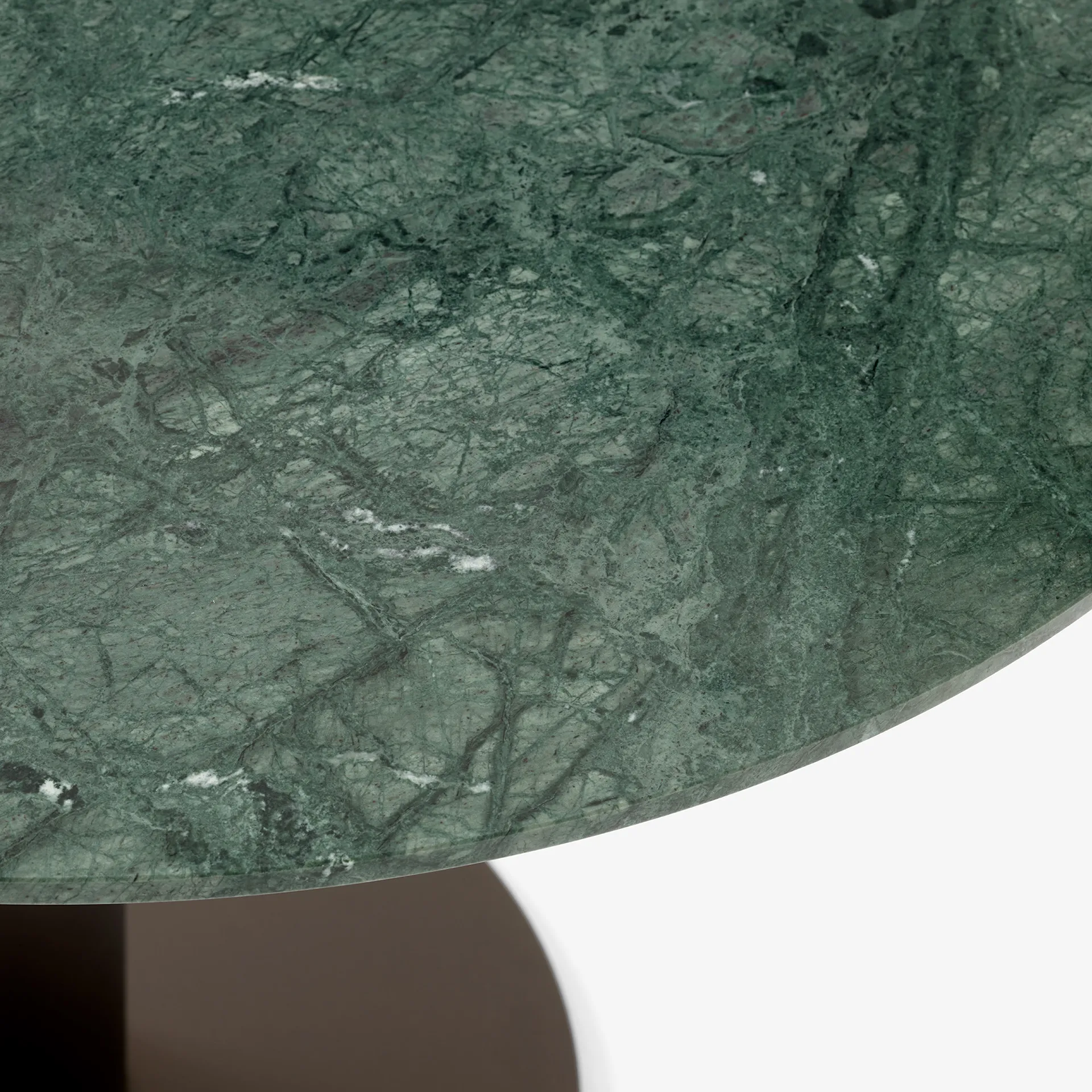 In Between Table SK11 Ø90 cm Marble Verde Guatemala Top - &Tradition - Sami Kallio - NO GA