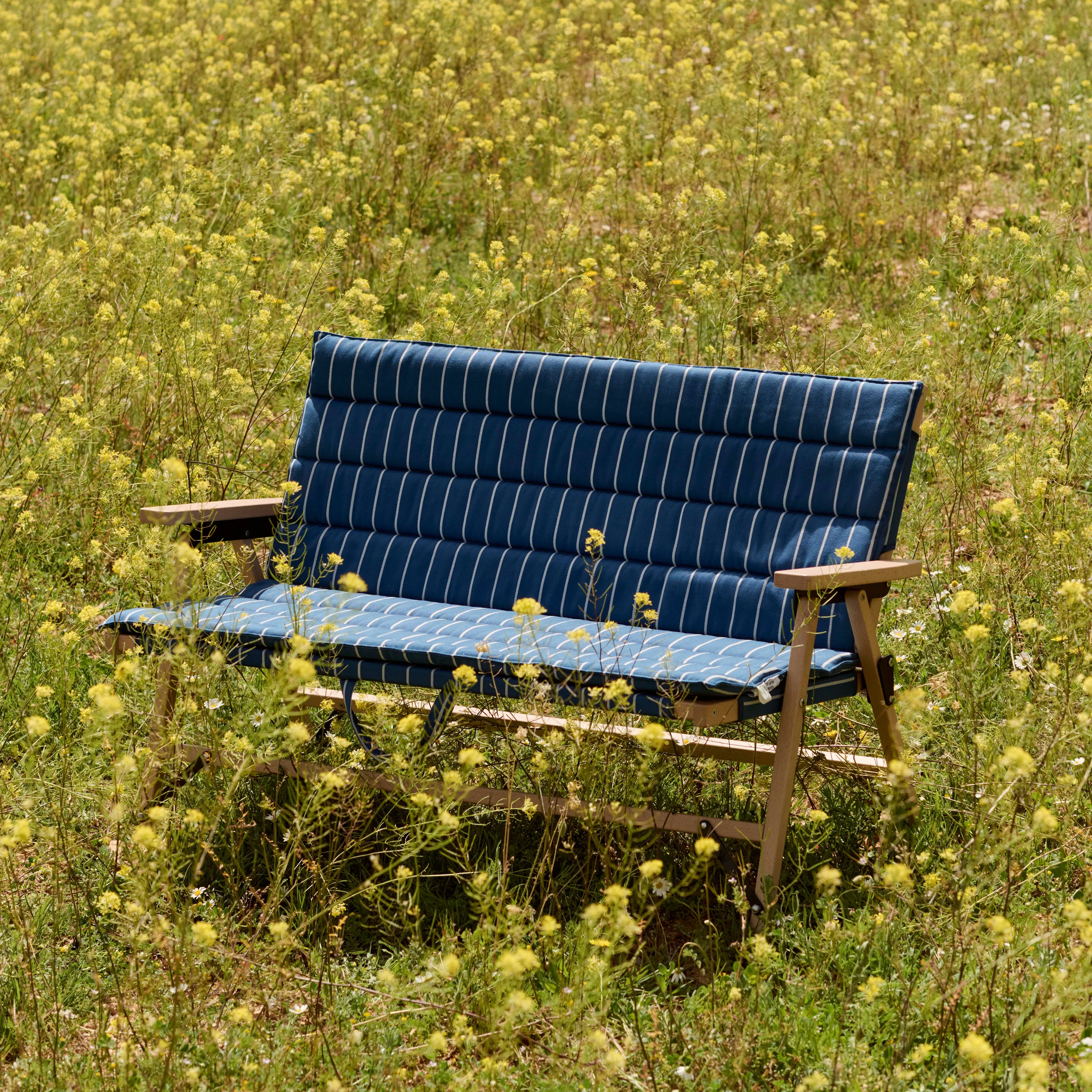 Outdoor Market Folding Sofa - 4