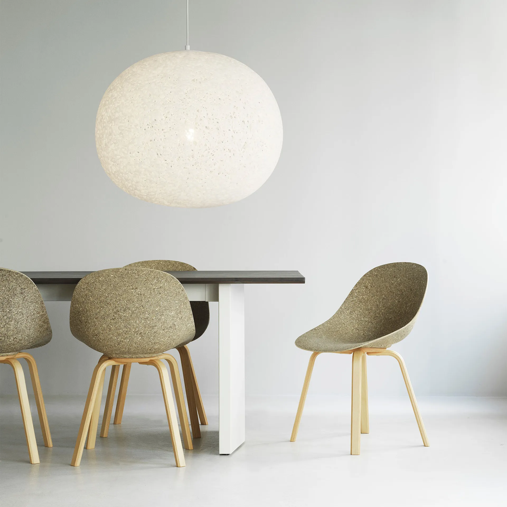 Act lampa vit - Normann Copenhagen - NO GA