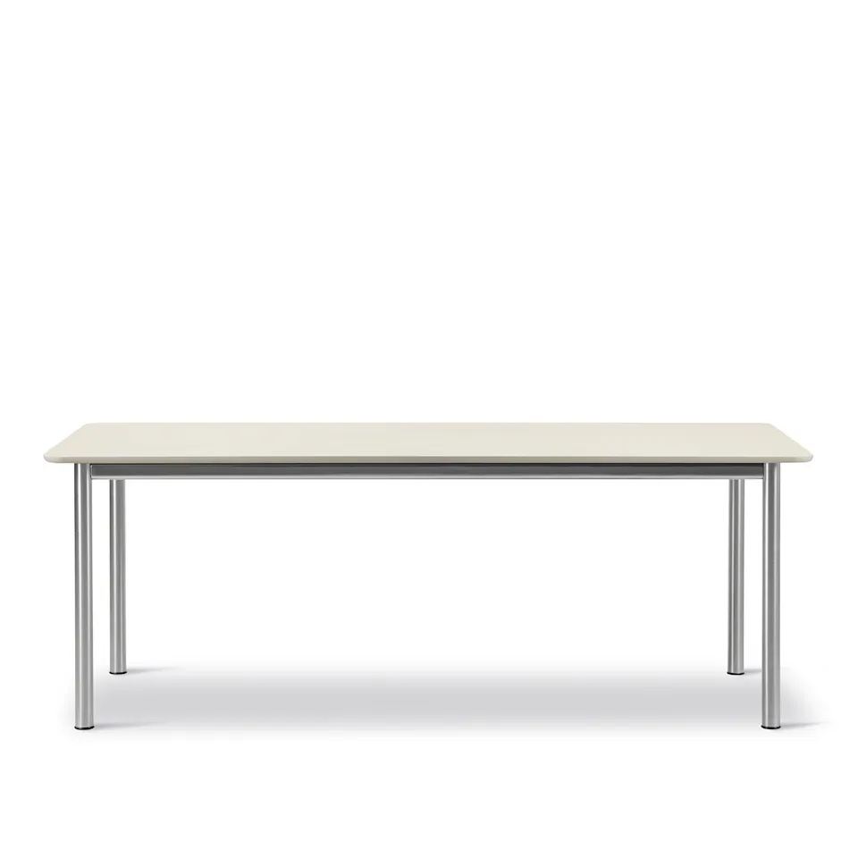 Plan 6631 skrivbord 200 x 100 cm