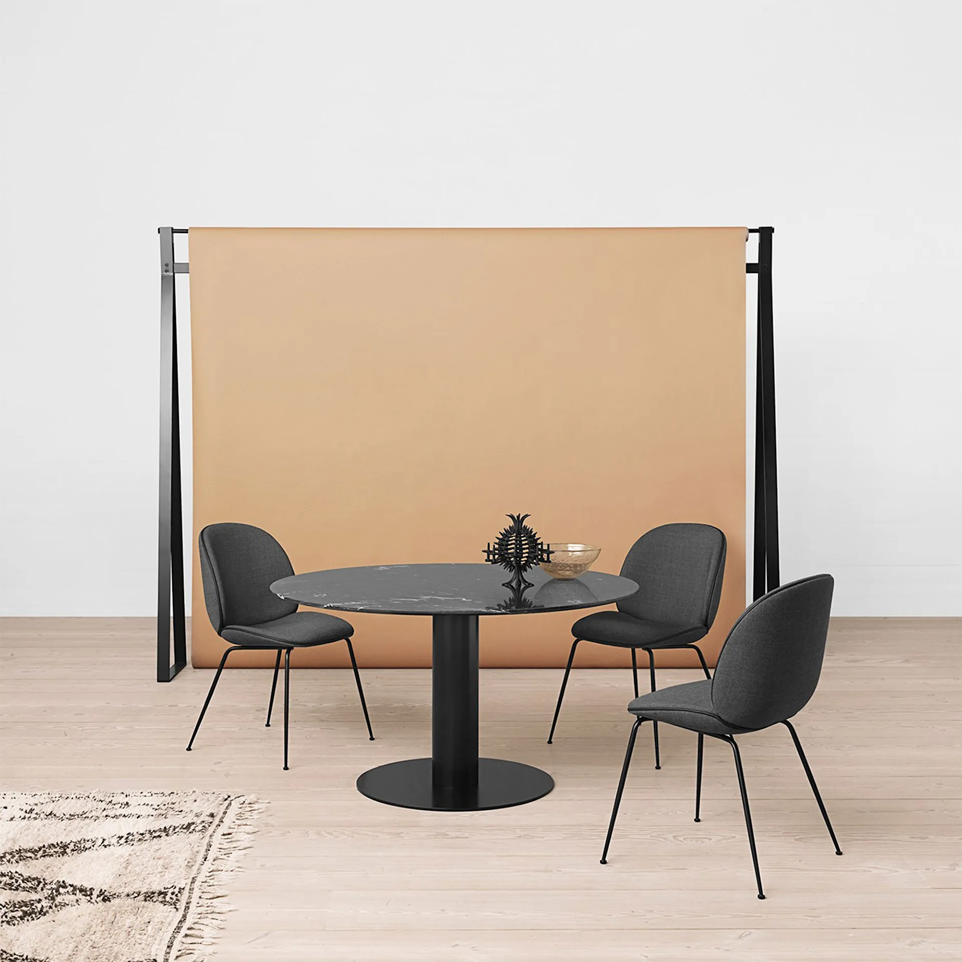 GUBI 2.0 Dining Table - Gubi - NO GA