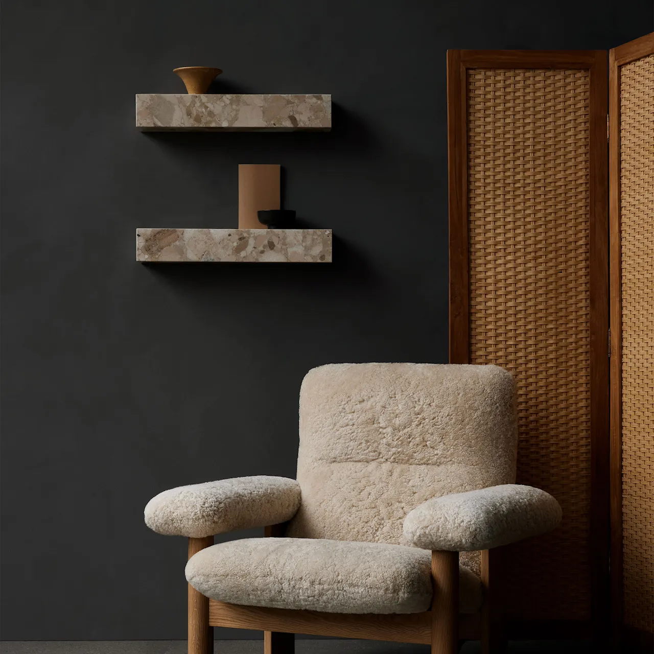 Plinth Shelf vägghylla