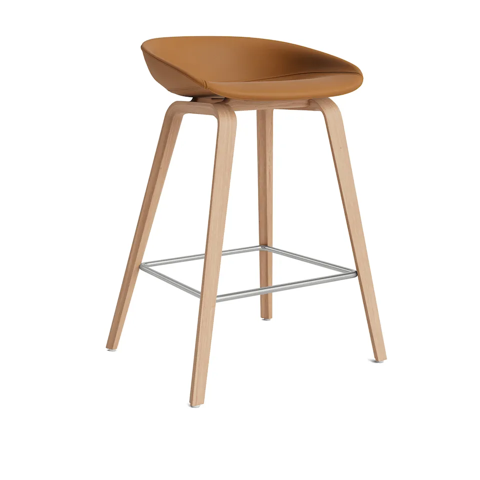About a Stool AAS33 barpall Low Oak