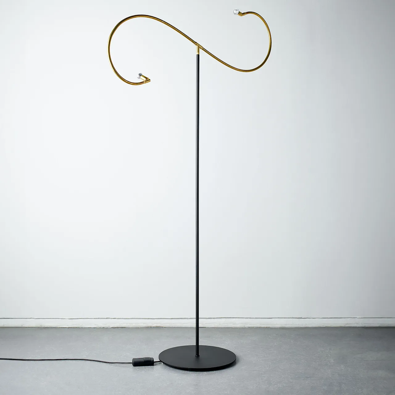 Atom golvlampa