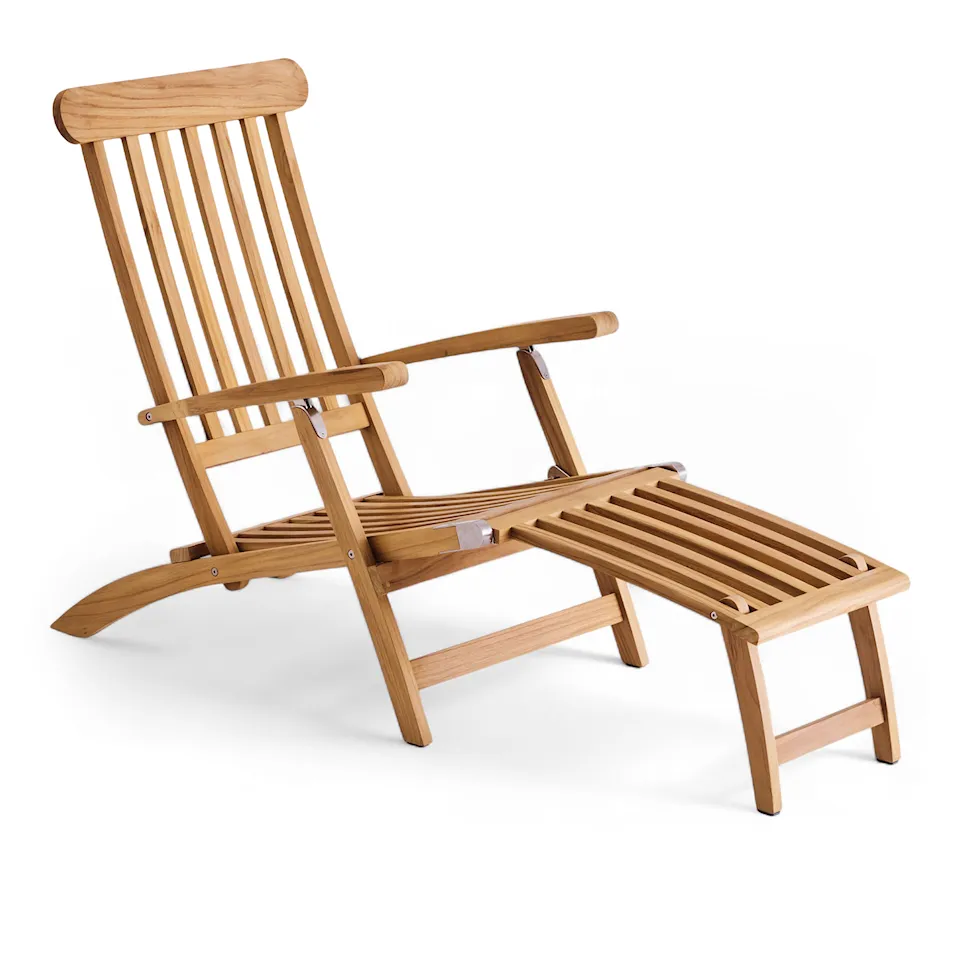 Midsummer deck-chair