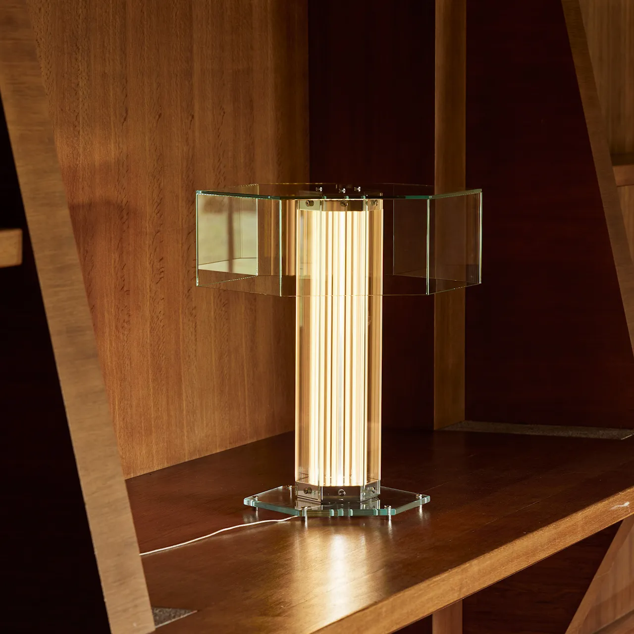 Superwire T bordslampa