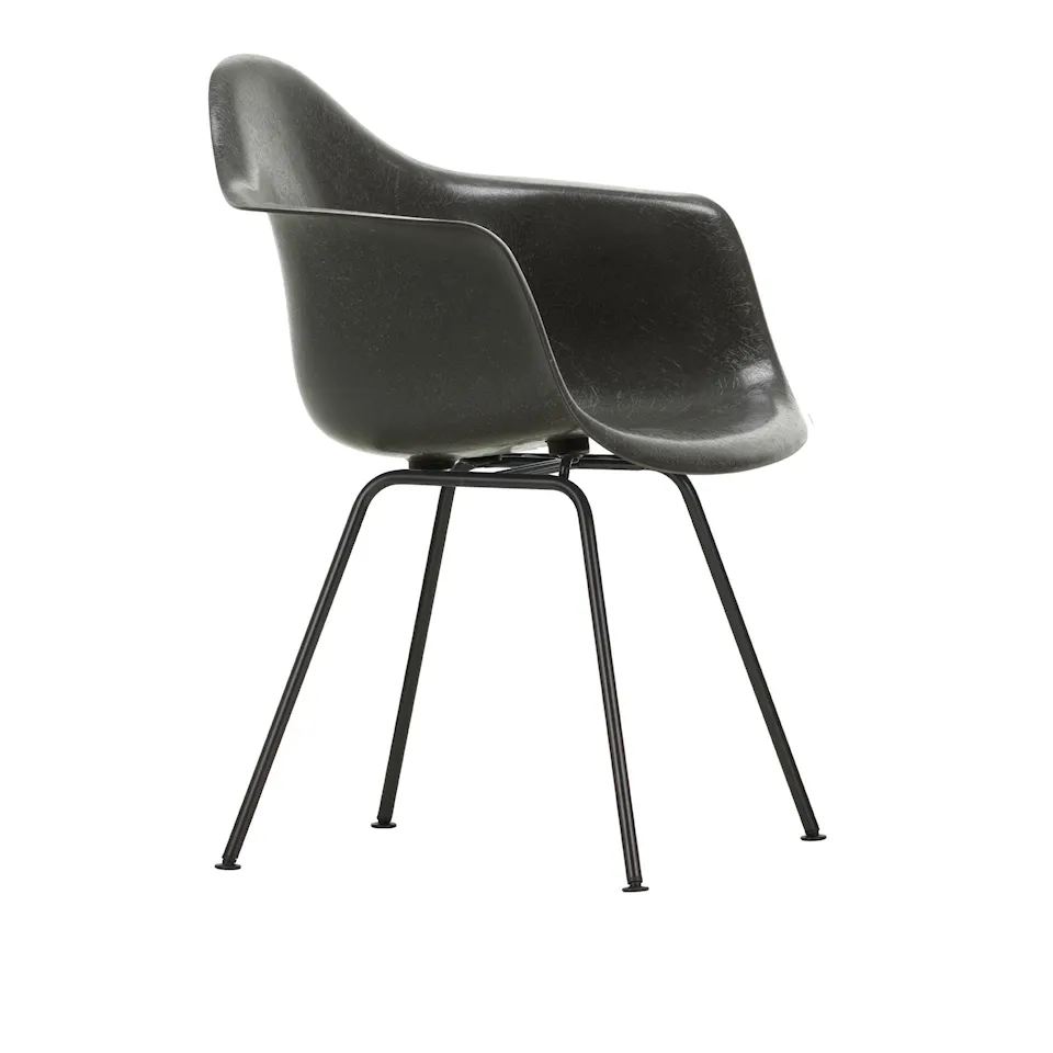 Eames Fiberglass Armchair DAX karmstol Basic Dark