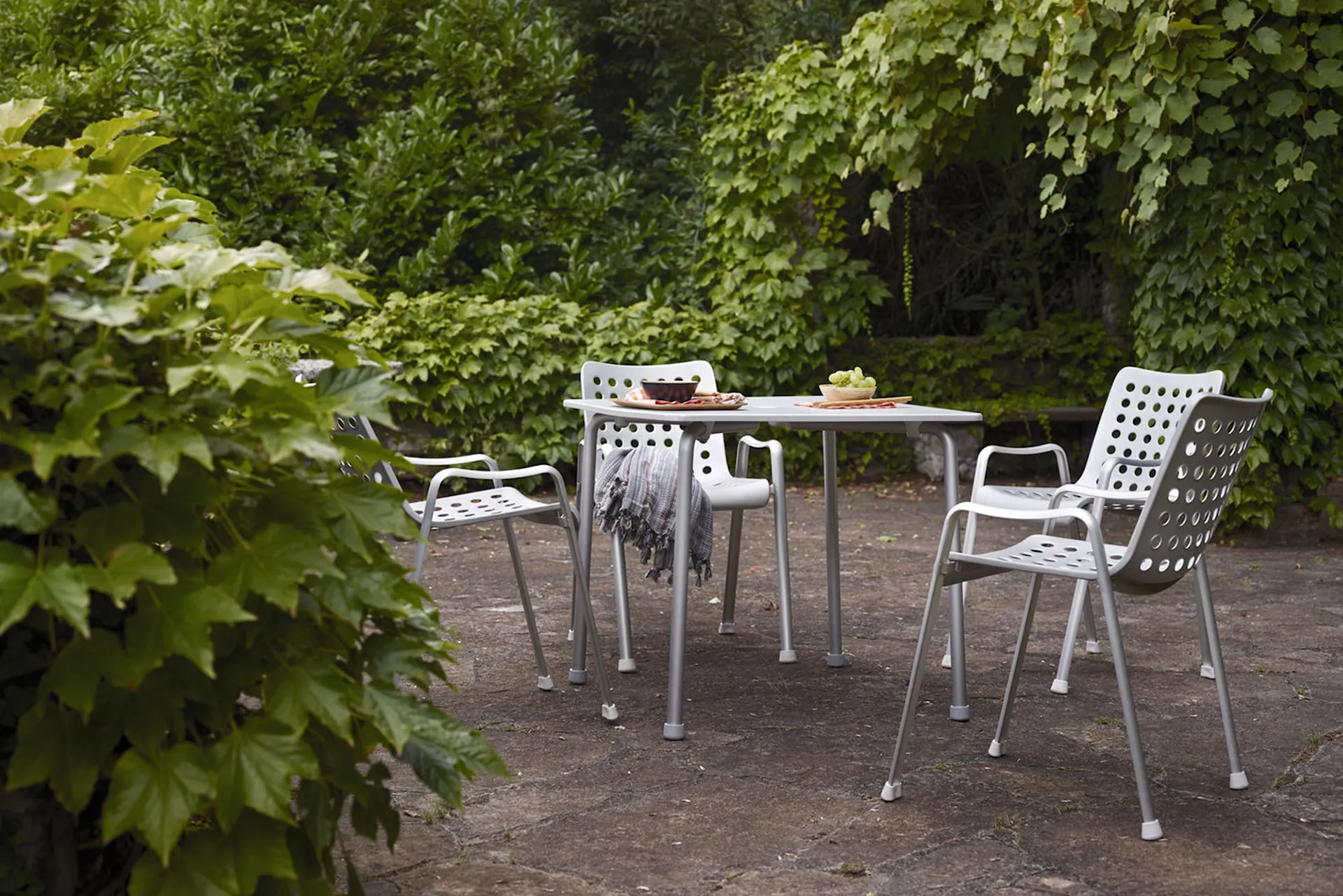 Landi Chair - Outdoor - Vitra - NO GA