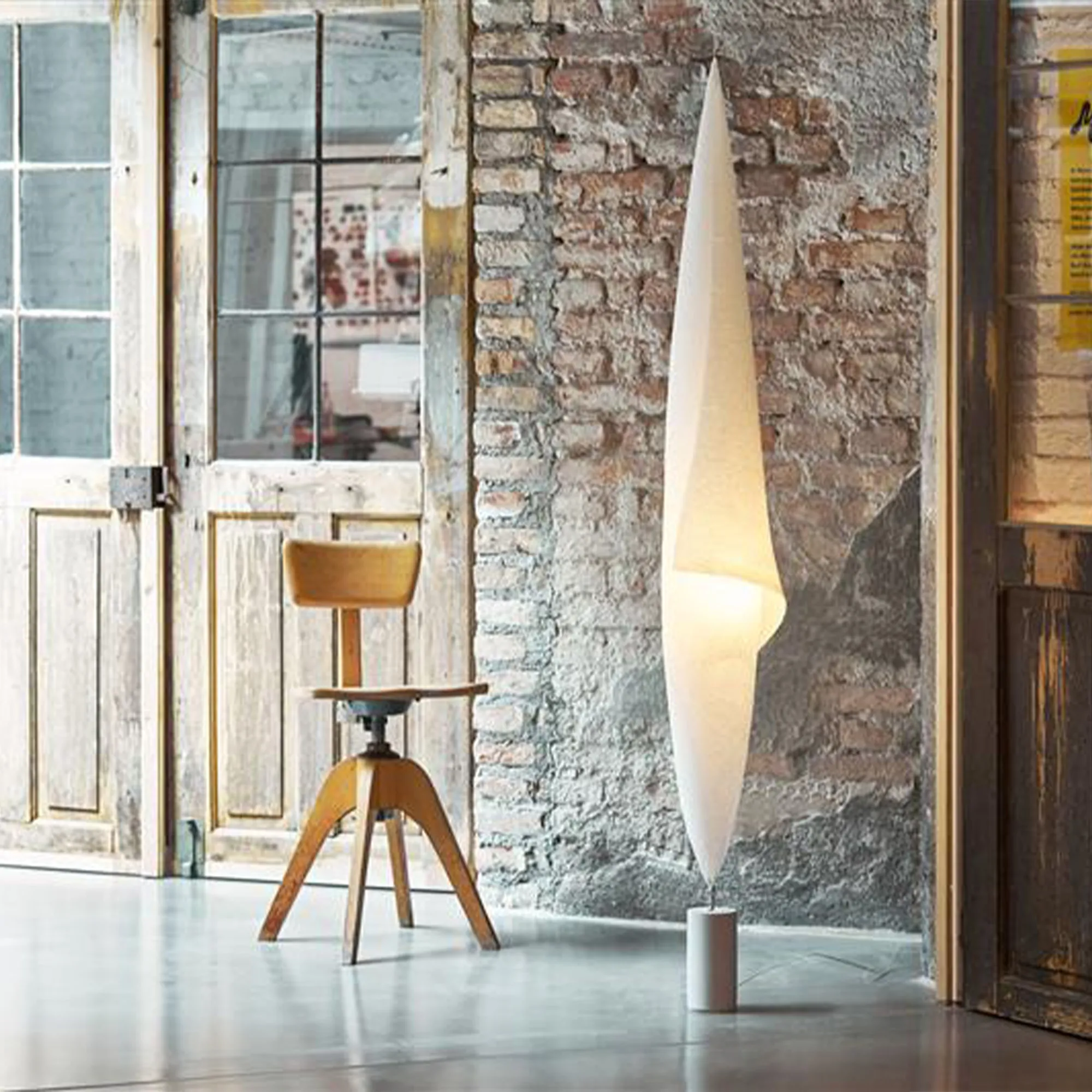 Wo-Tum-Bu golvlampa - 3