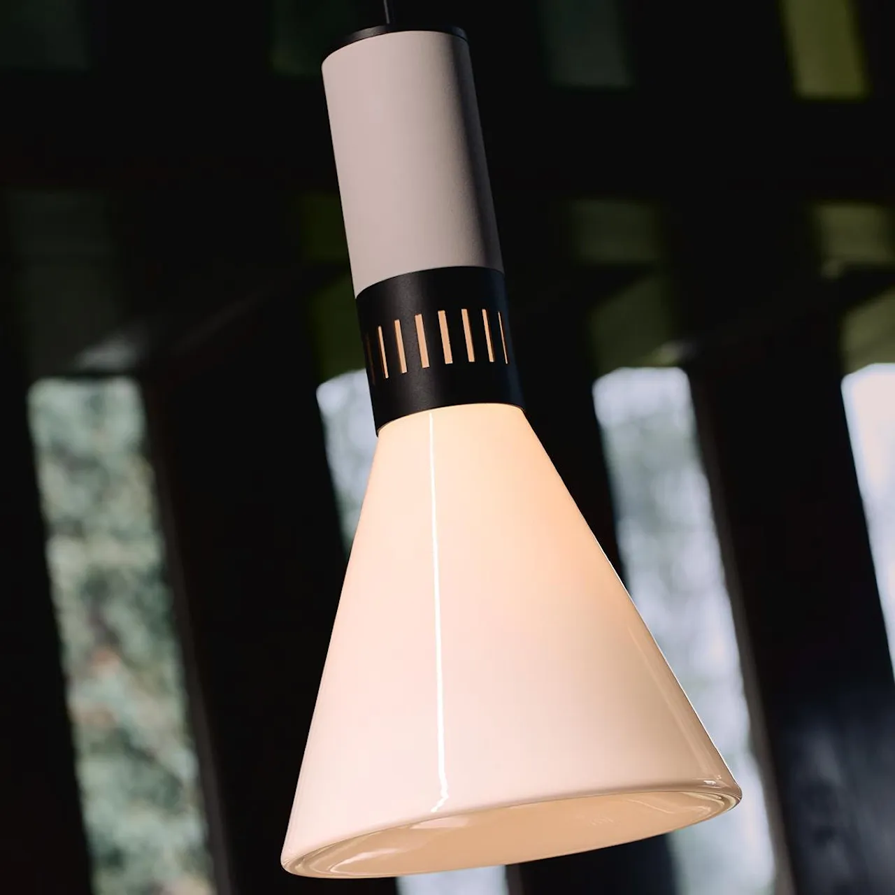 Cono Single Phase-Cut pendellampa