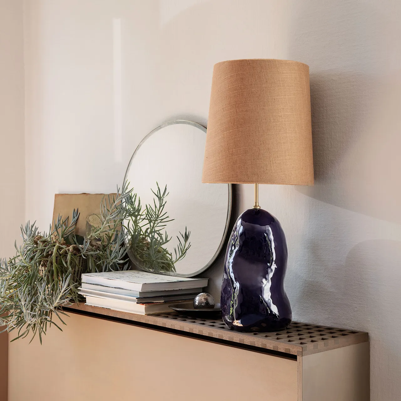 Hebe Medium bordslampa