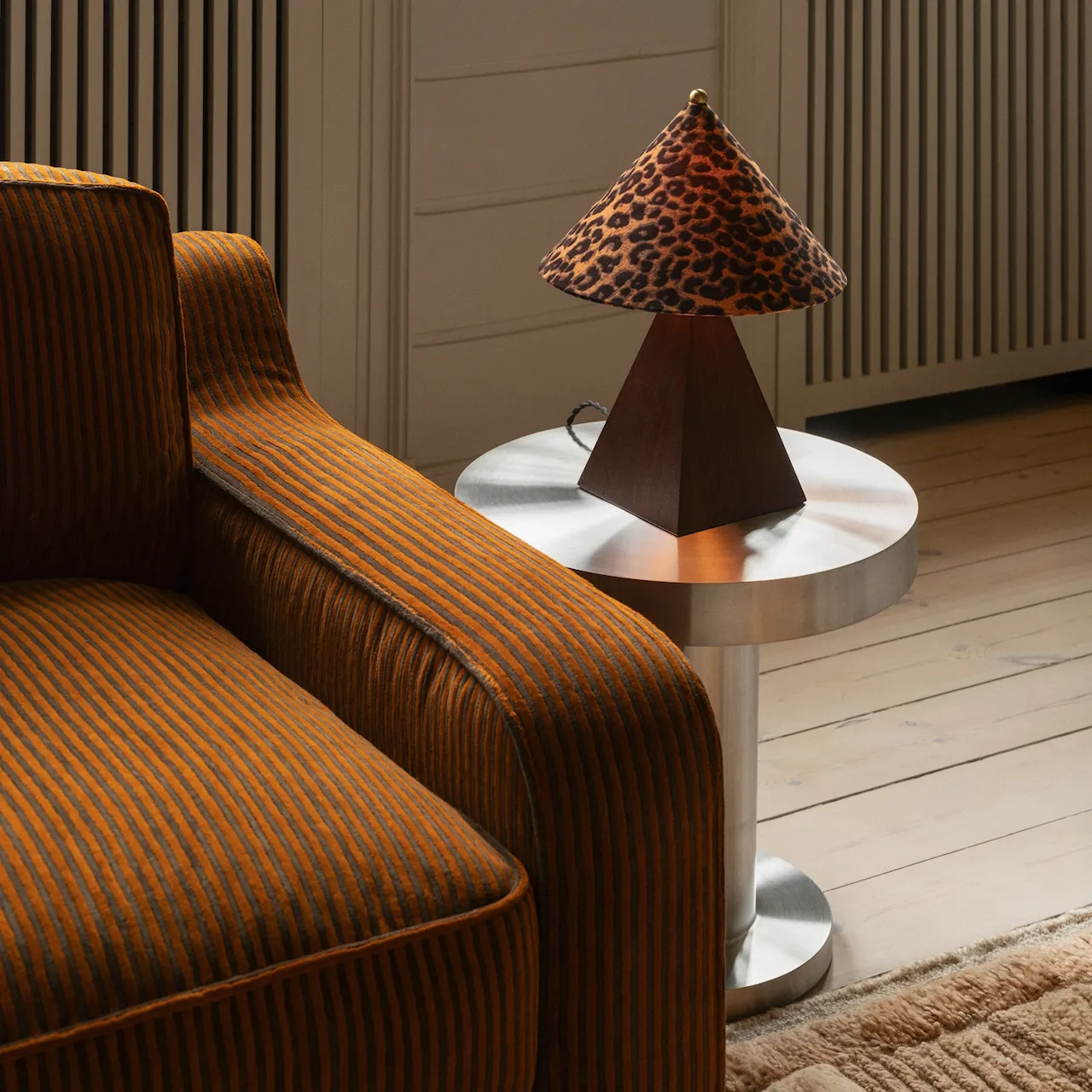 Pyramid bordslampa small