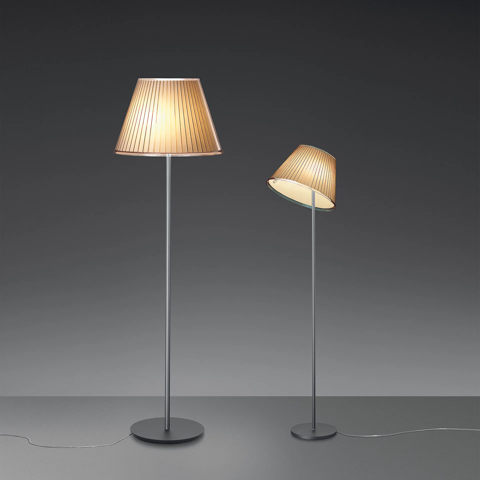 Choose Mega Golvlampa - Artemide - NO GA