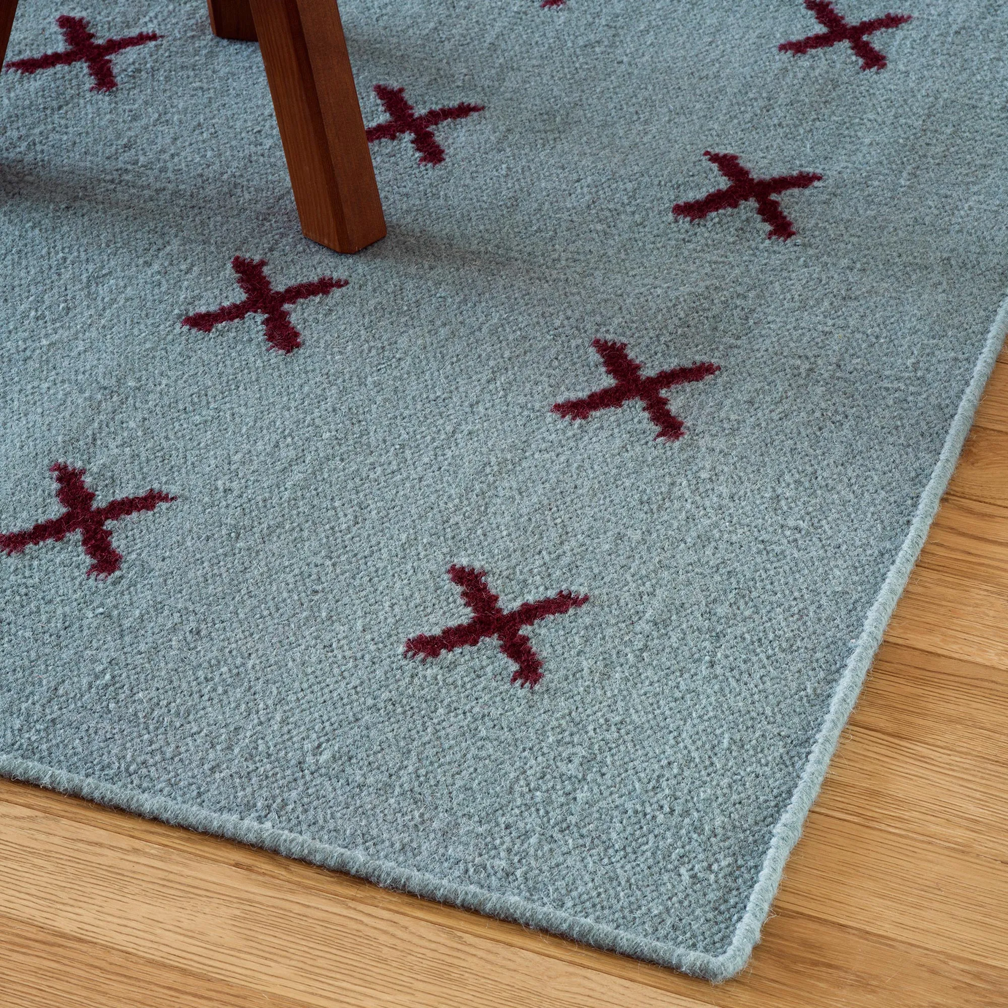Cross Blue/Burgundy ullmatta