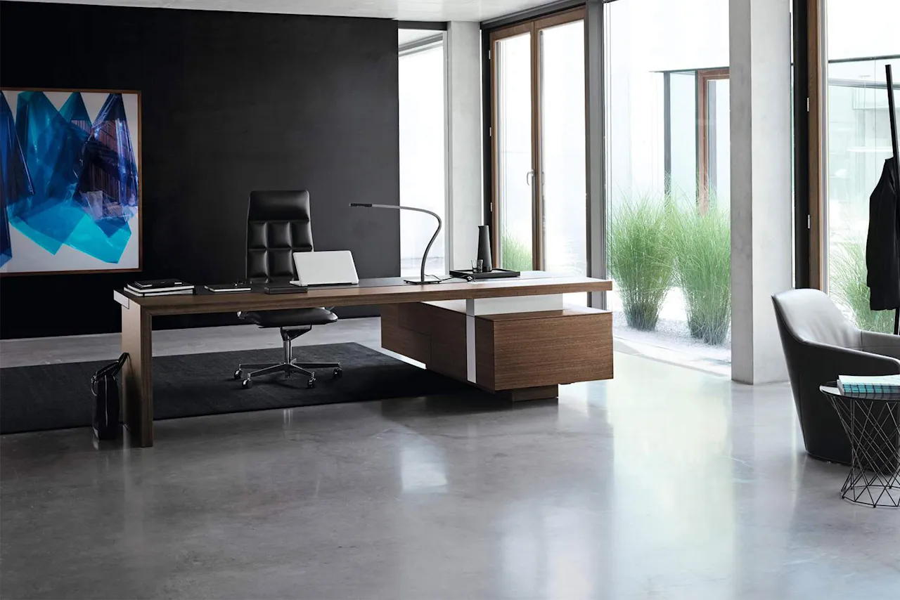 Leadchair Executive