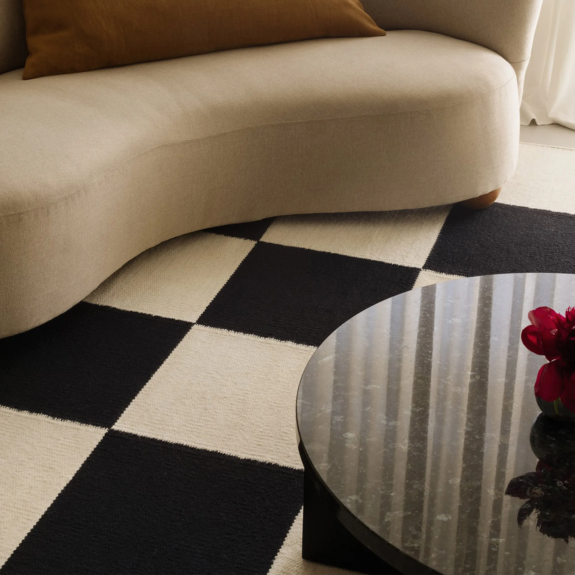 Square Black/Cream ullmatta