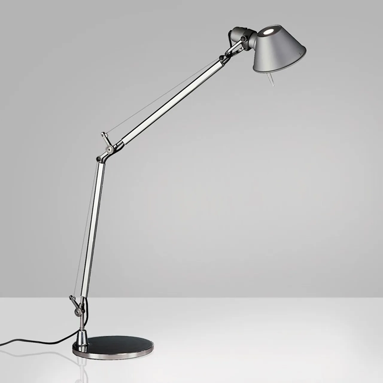 Tolomeo Midi LED Skrivbordslampa