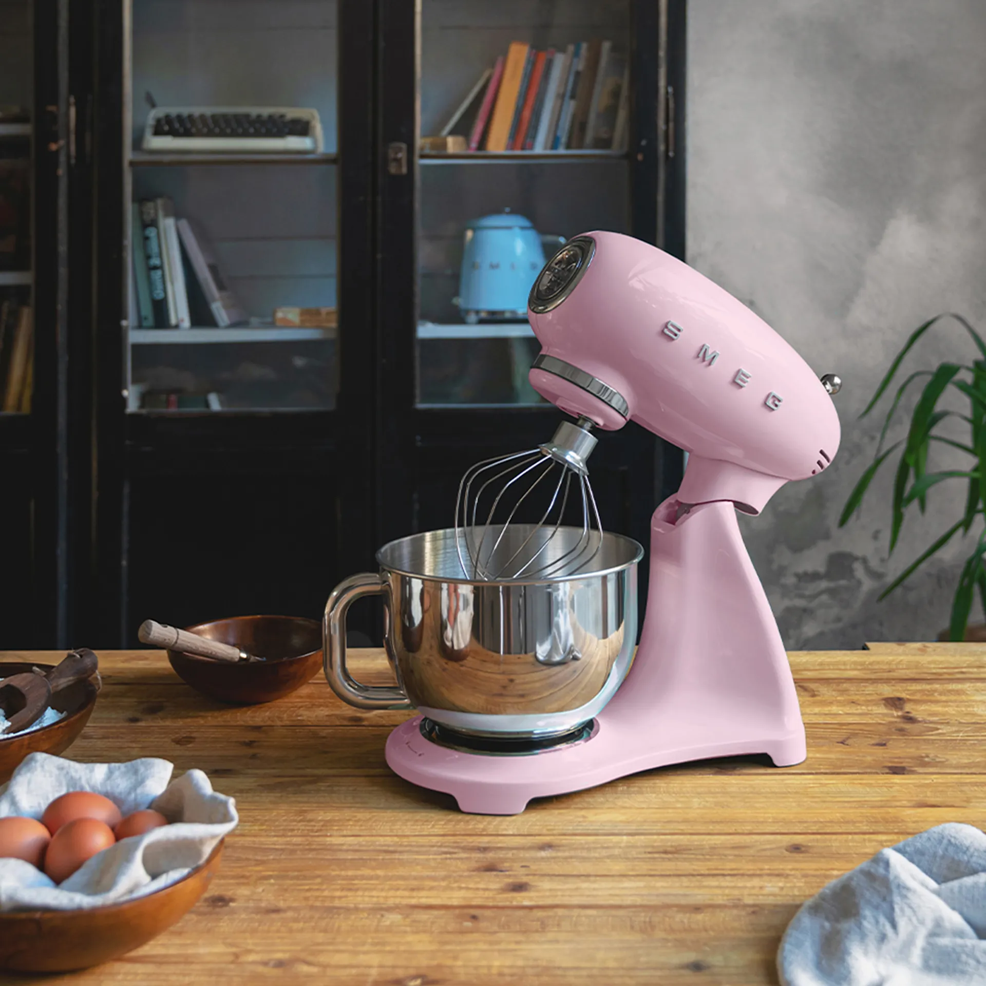 Smeg Stand Mixer Full Color Pink - Smeg - NO GA