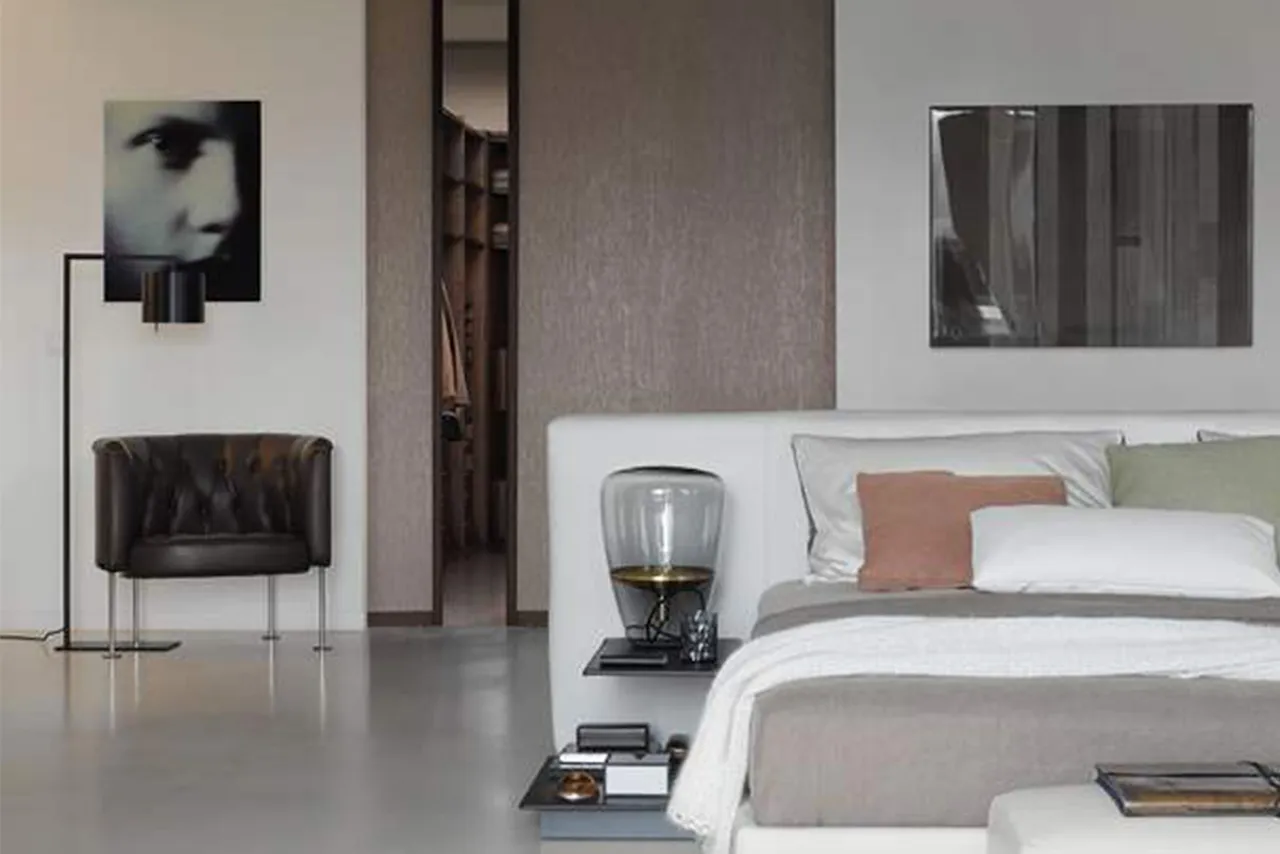 Haussmann Armchair