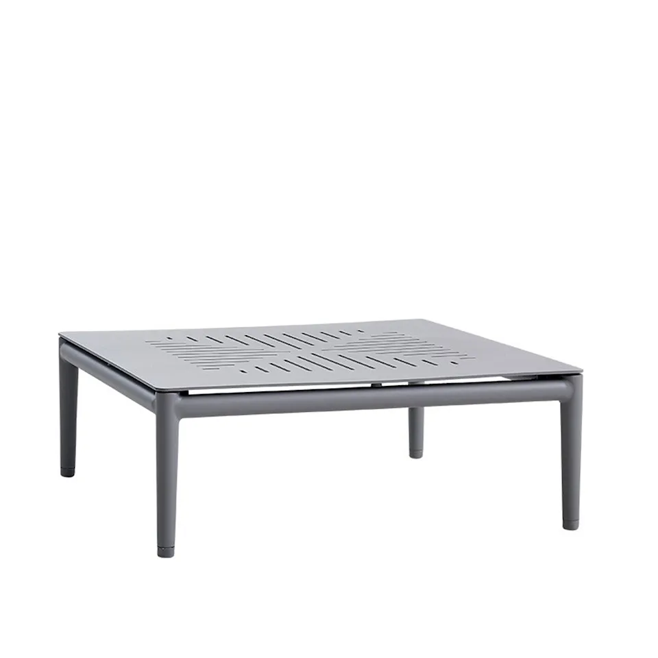 Conic soffbord utomhus