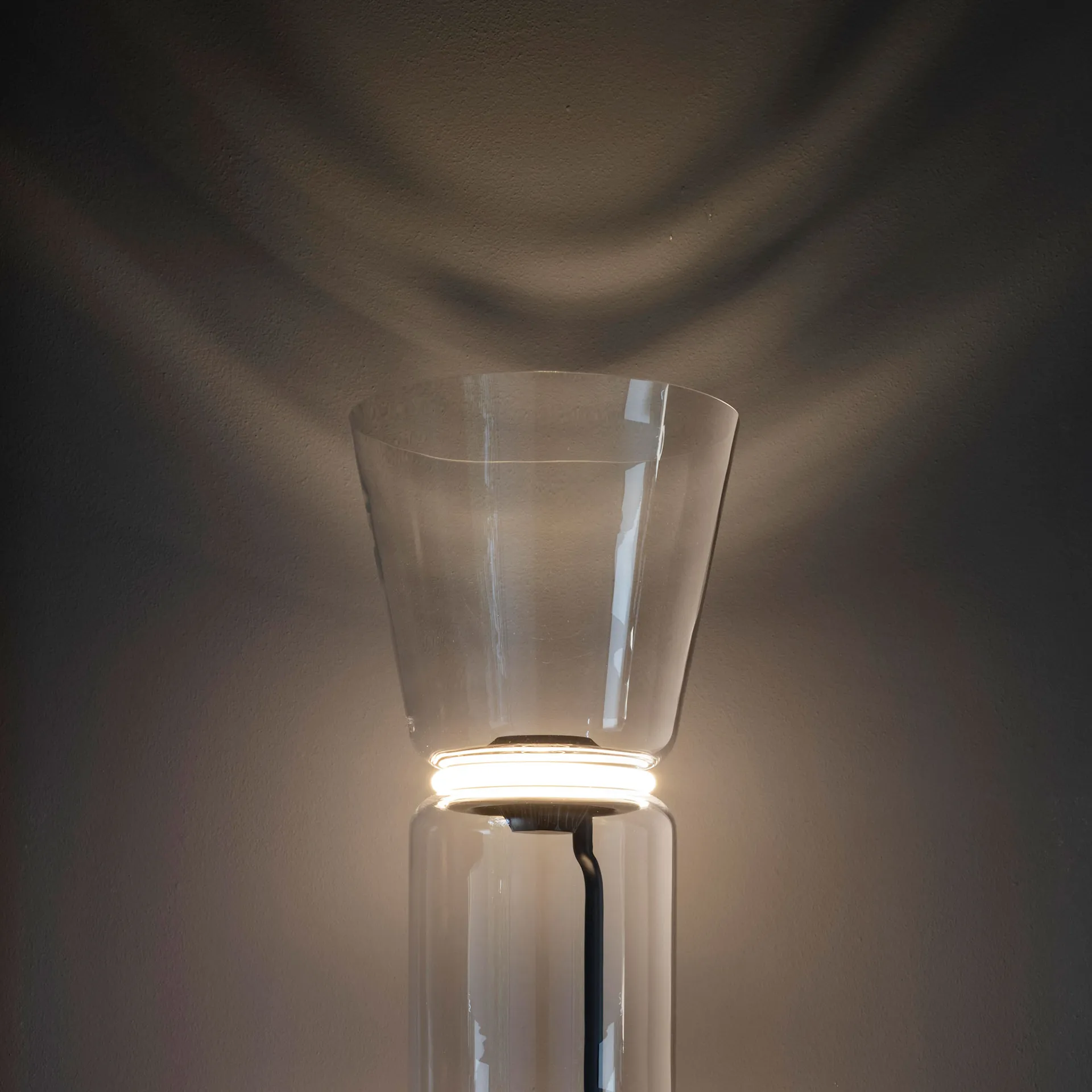 Noctambule 3 Cone / Golvlampa - Flos - Konstantin Grcic - NO GA