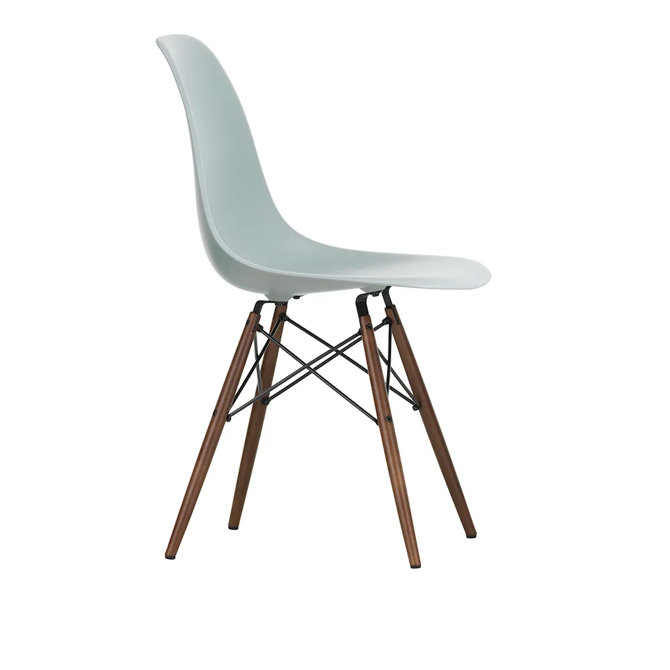 Eames Plastic Chair DSW - 24 Light Grey - Dark Maple