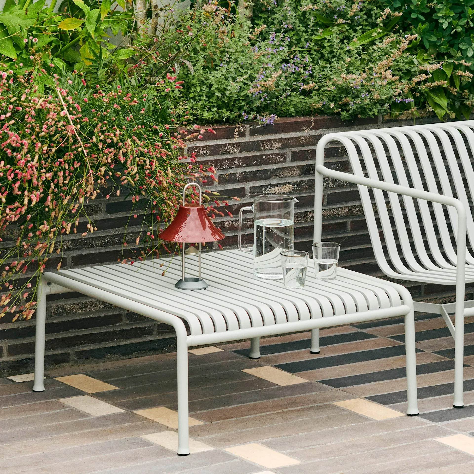 Palissade loungesoffa, 2 st loungestolar & trädgårdsbord - 5