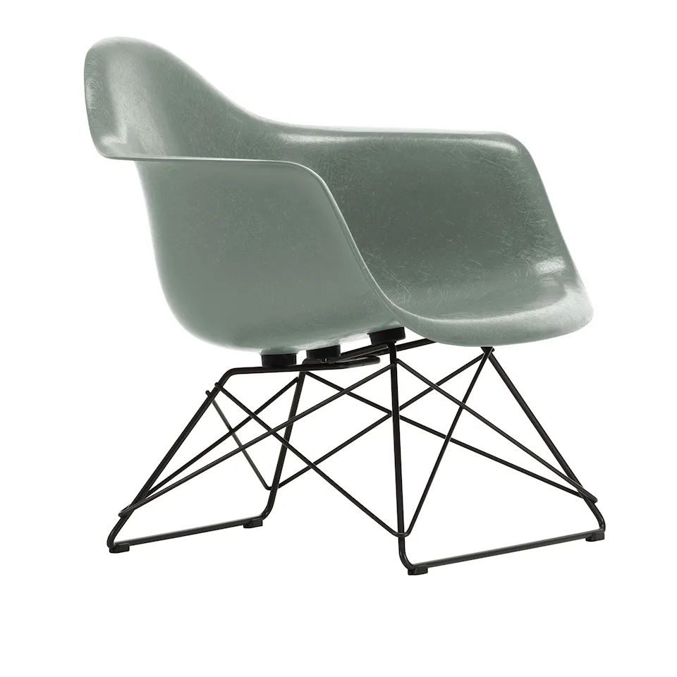 Eames Fiberglass Armchair LAR fåtölj