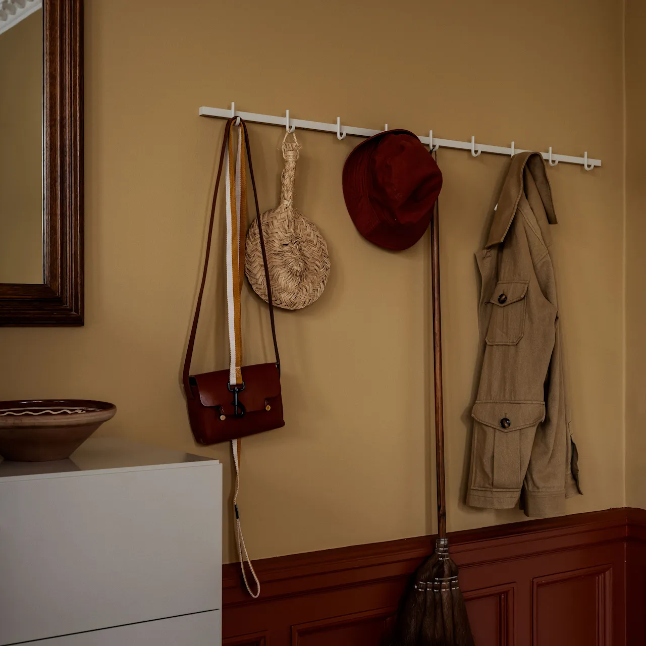 Relief Hook Rail Large