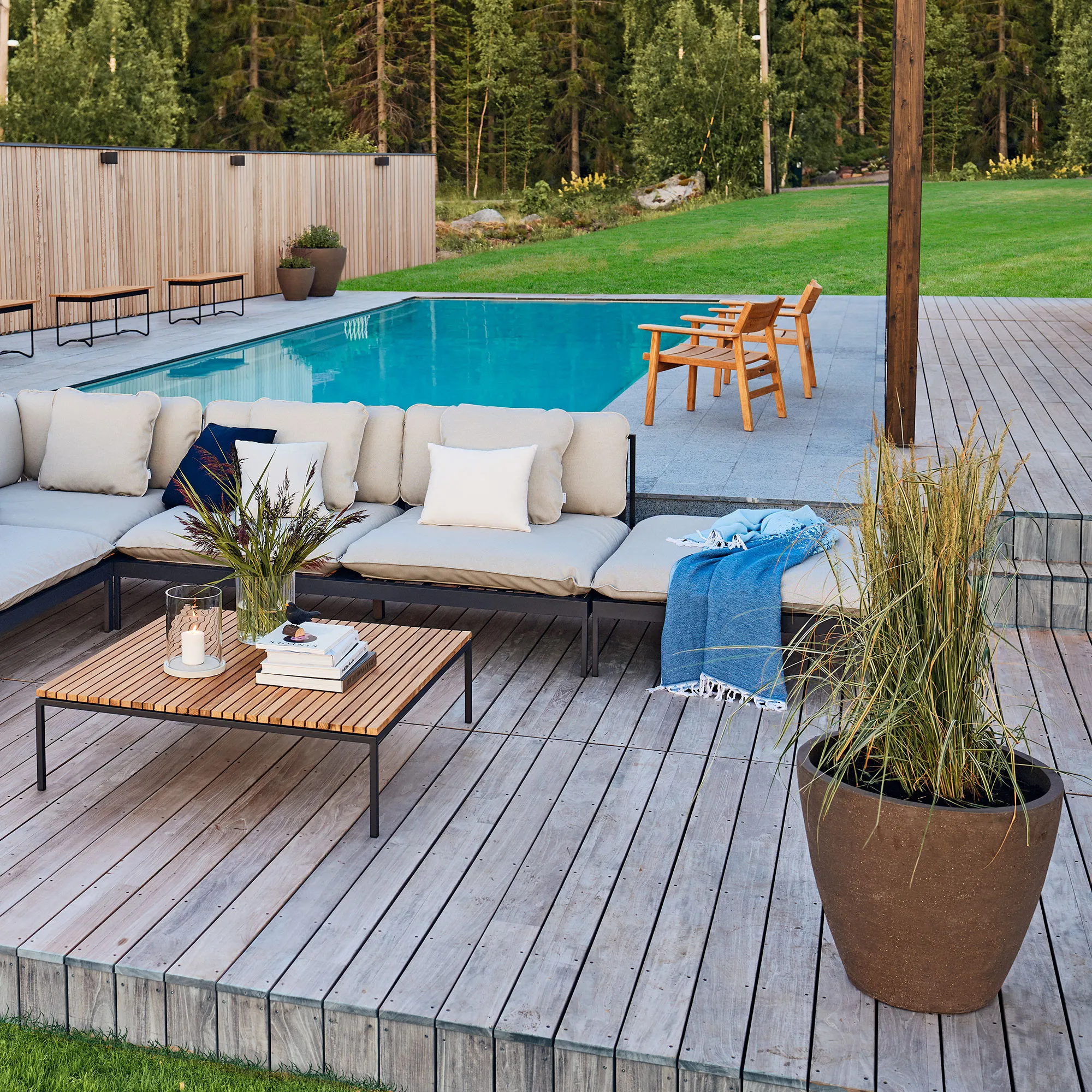 Bönan Lounge Chair - 13