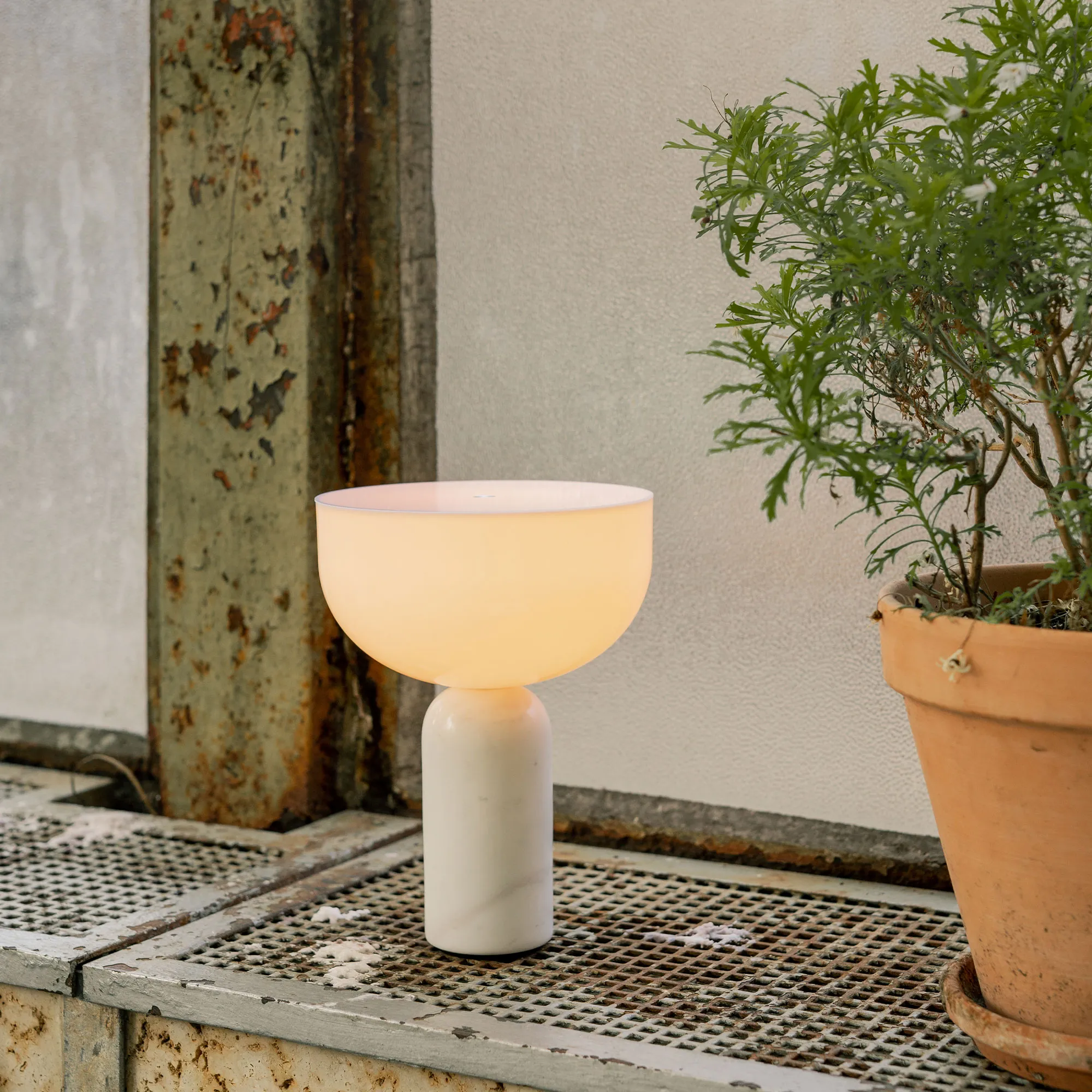 Kizu Table Lamp Portable - 8