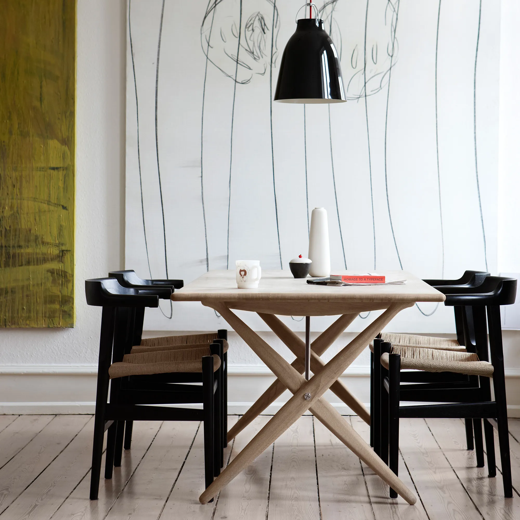 PP85 Cross Legged Table matbord - 2