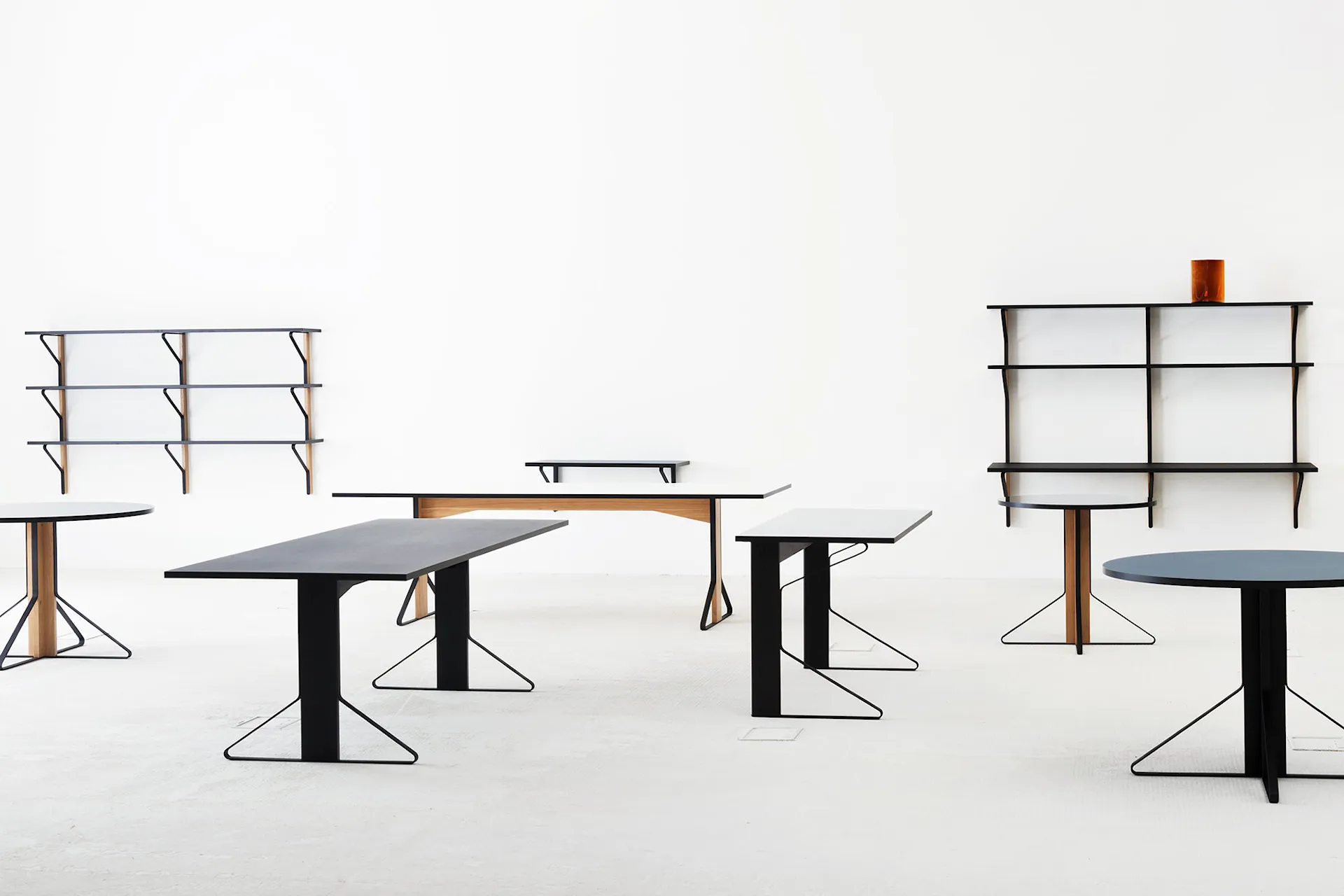 Kaari Bord REB 003 - Artek - Ronan & Erwan Bouroullec - NO GA