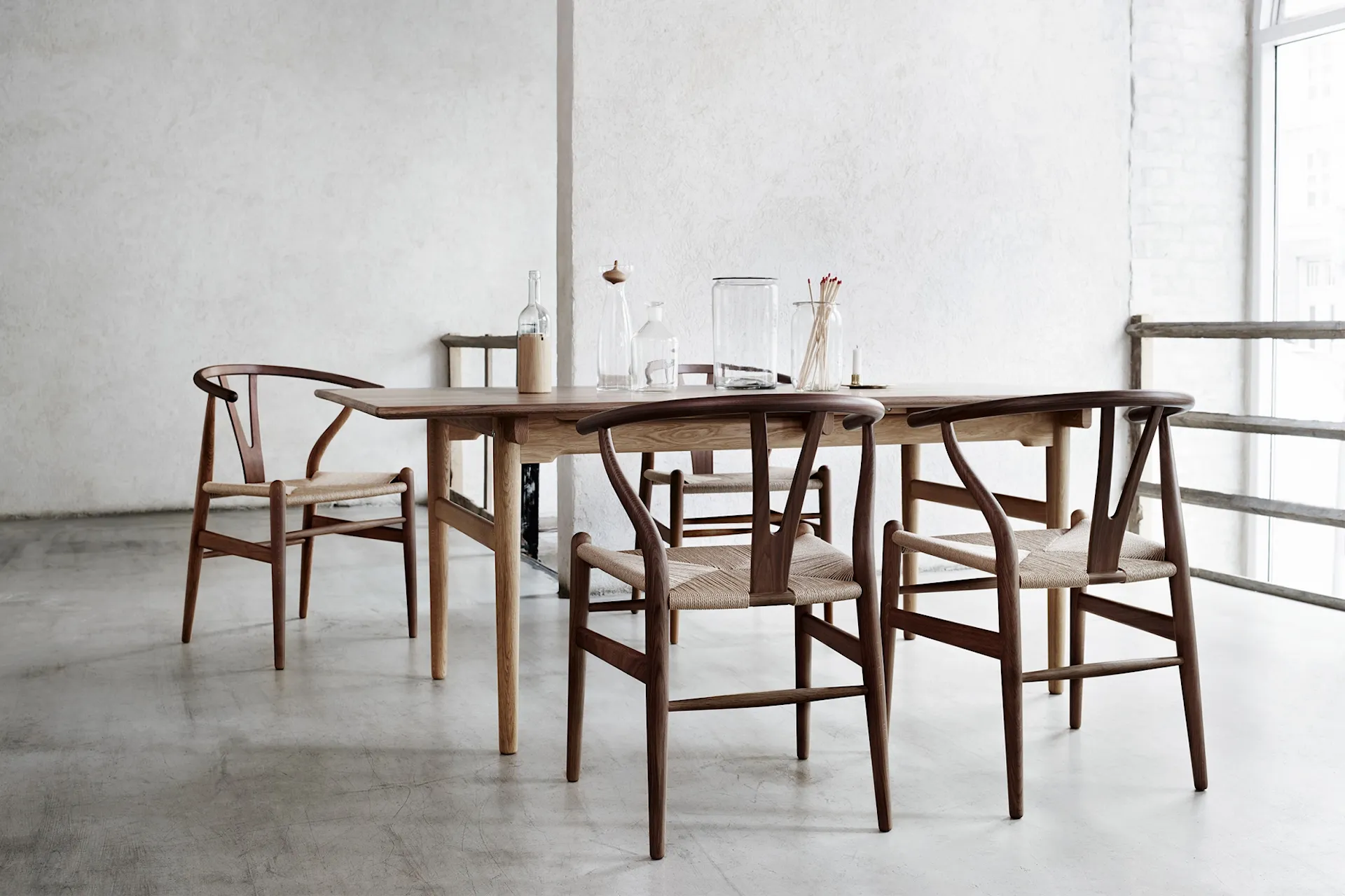 CH24 Y-stolen - Valnöt/Naturflätat papperssnöre - Carl Hansen - Hans J. Wegner - NO GA