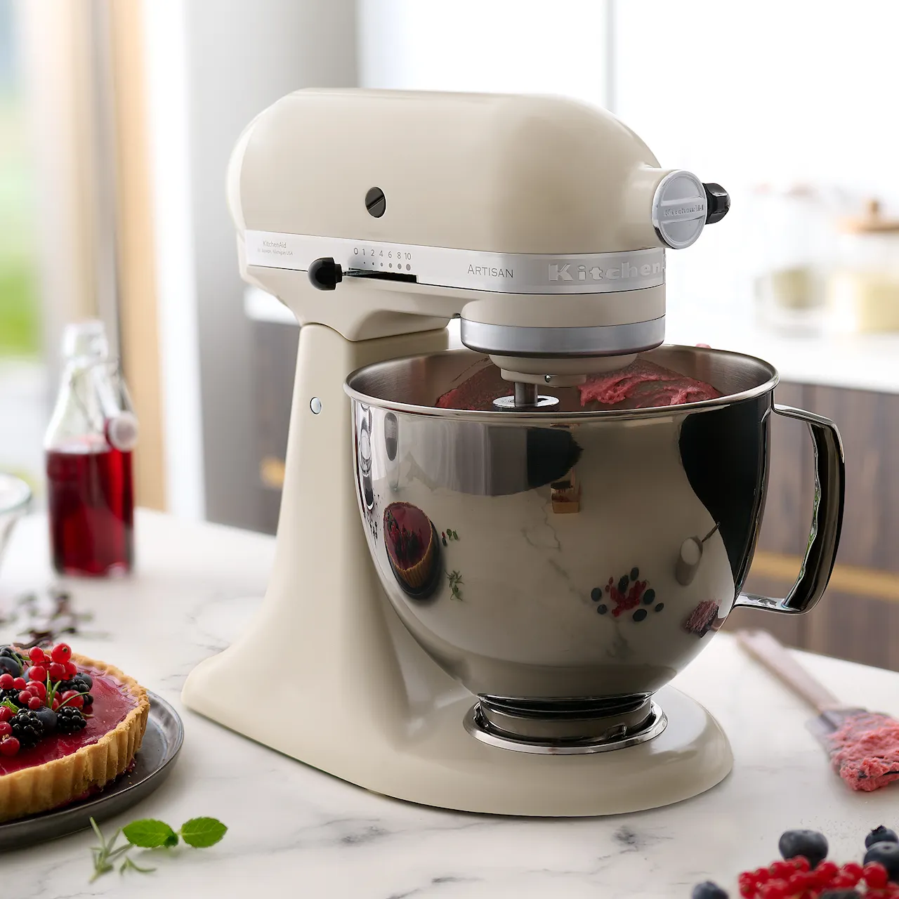 Artisan 5KSM175PSEFL Stand Mixer Fresh Linen