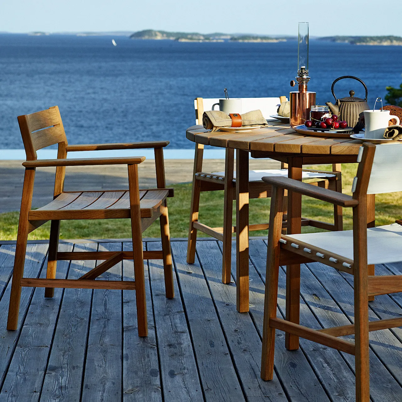 Djurö Armchair Teak