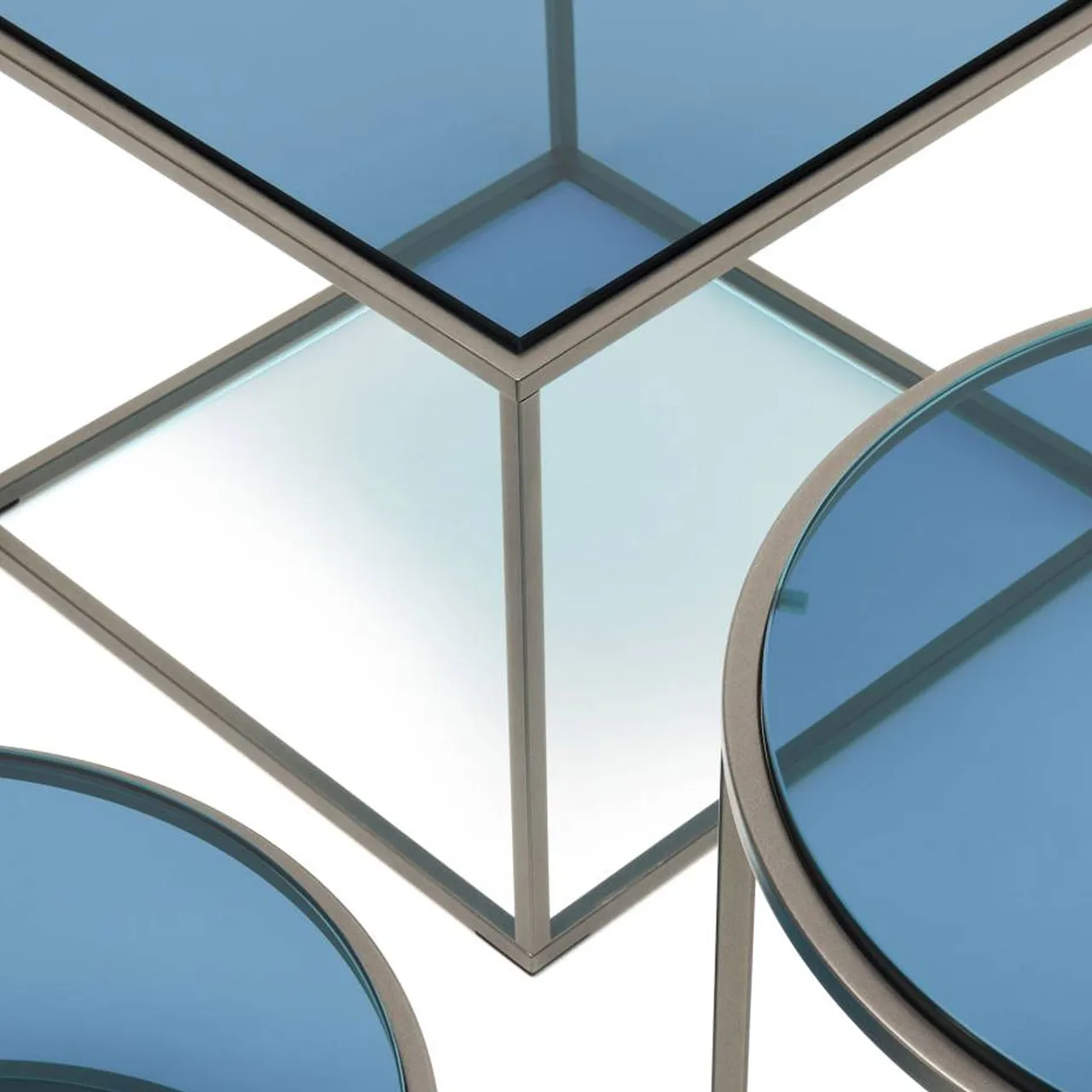 Ile Round Low Table