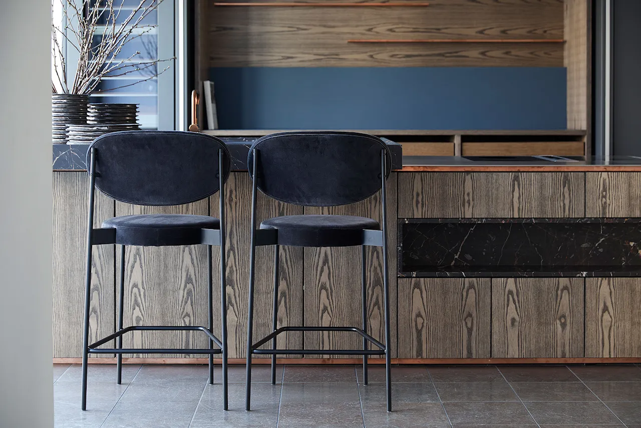 Series 430 Bar Stool