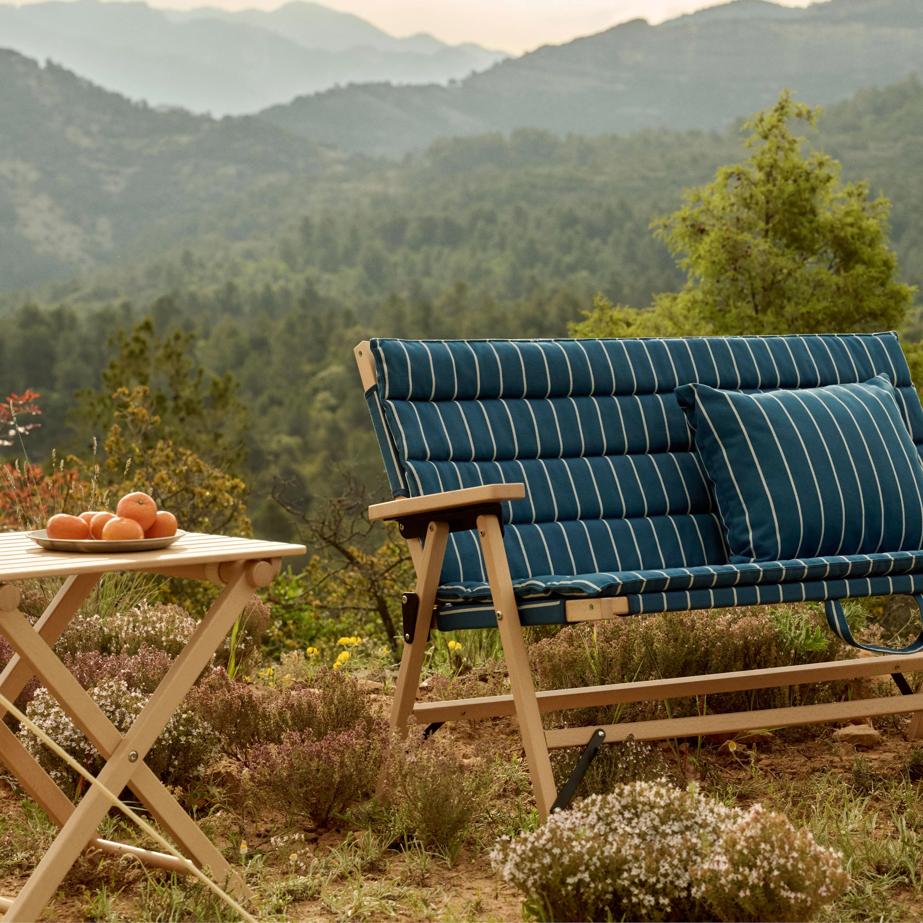 Outdoor Market Cushion 45 x 35 Beige with red stripe - 2