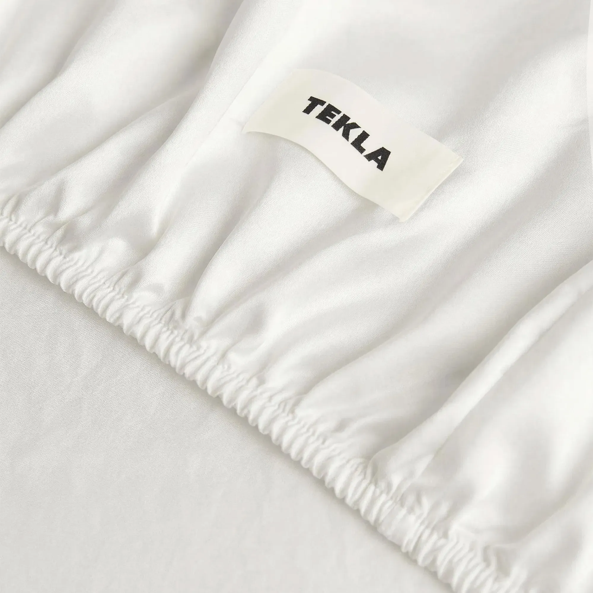 Sateen Cloud White dra-på-lakan - 2